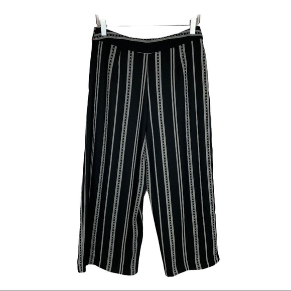 TOP SHOP BLACK AND WHITE WIDE LEG CROPPED TROUSERS - Picture 2 of 4